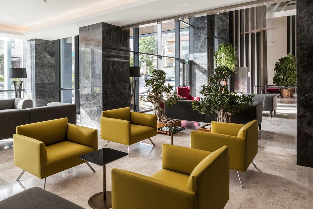 Wish More Hotel Istanbul Exterior photo Lobby