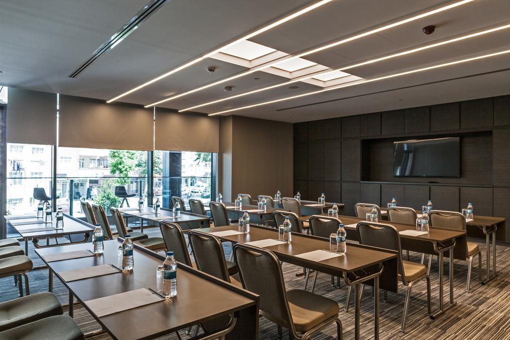Wish More Hotel Istanbul Exterior photo Meeting room