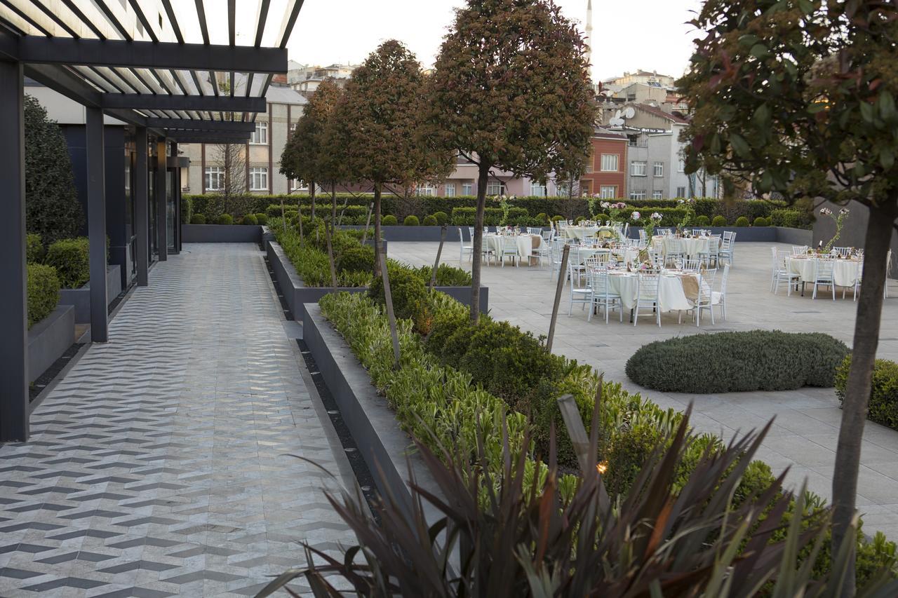 Wish More Hotel Istanbul Exterior photo The rooftop garden